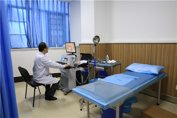 电子肛门镜对于检查,目前我院引进韩国先进的电子肛门镜检查设备,其